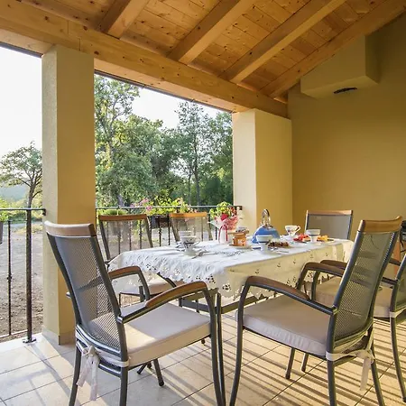 Mare & Monti Istra אופטיה